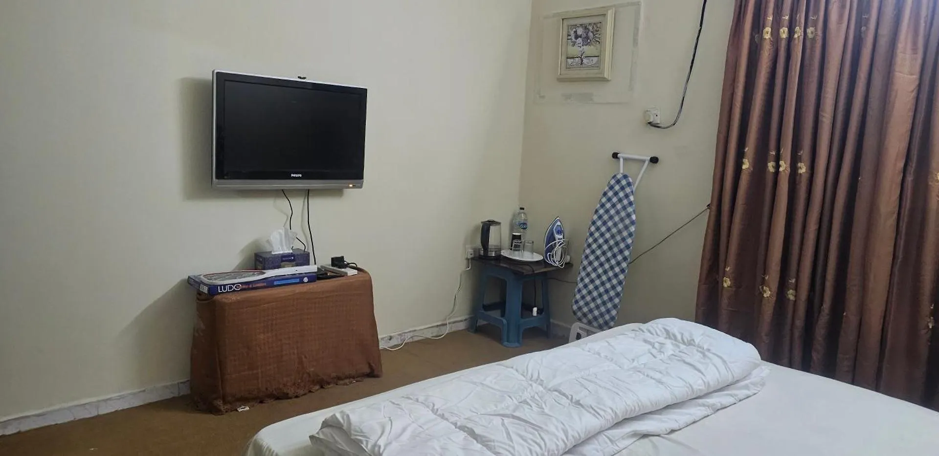 Room Roola Cournich Šardžá 0*,