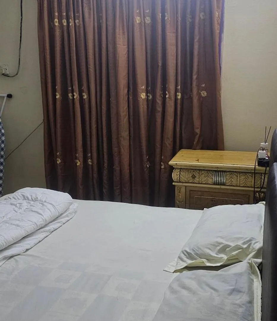 Room Roola Cournich Sharjah