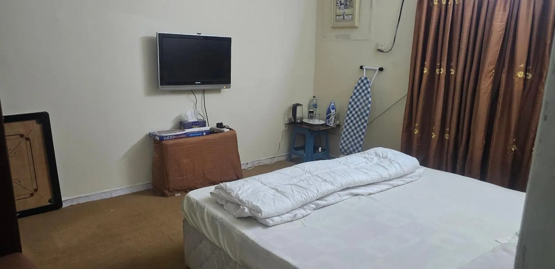 Room Roola Cournich Sharjah