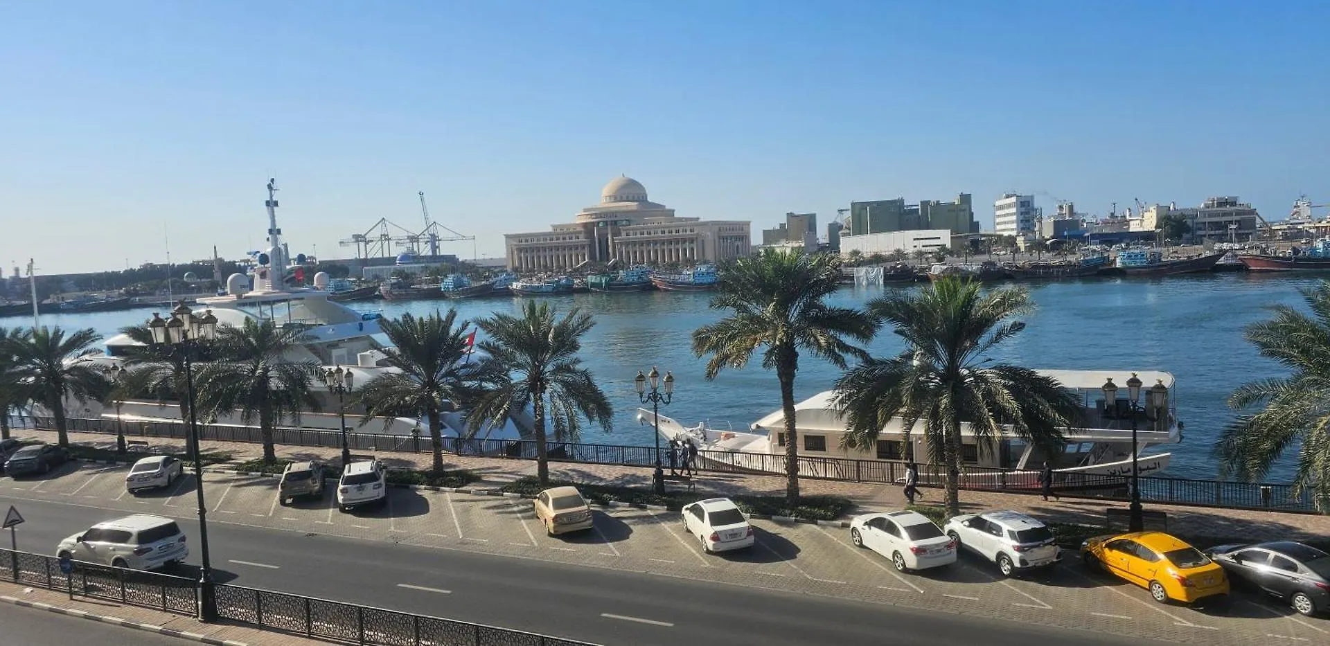 Guest house Room Roola Cournich Sharjah United Arab Emirates